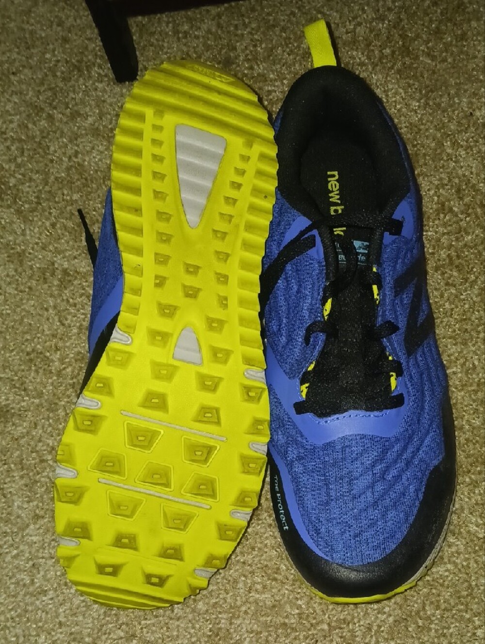 New Balance Men’s Blue Sneakers with Black and Yellow Accents - Picture 2 of 3